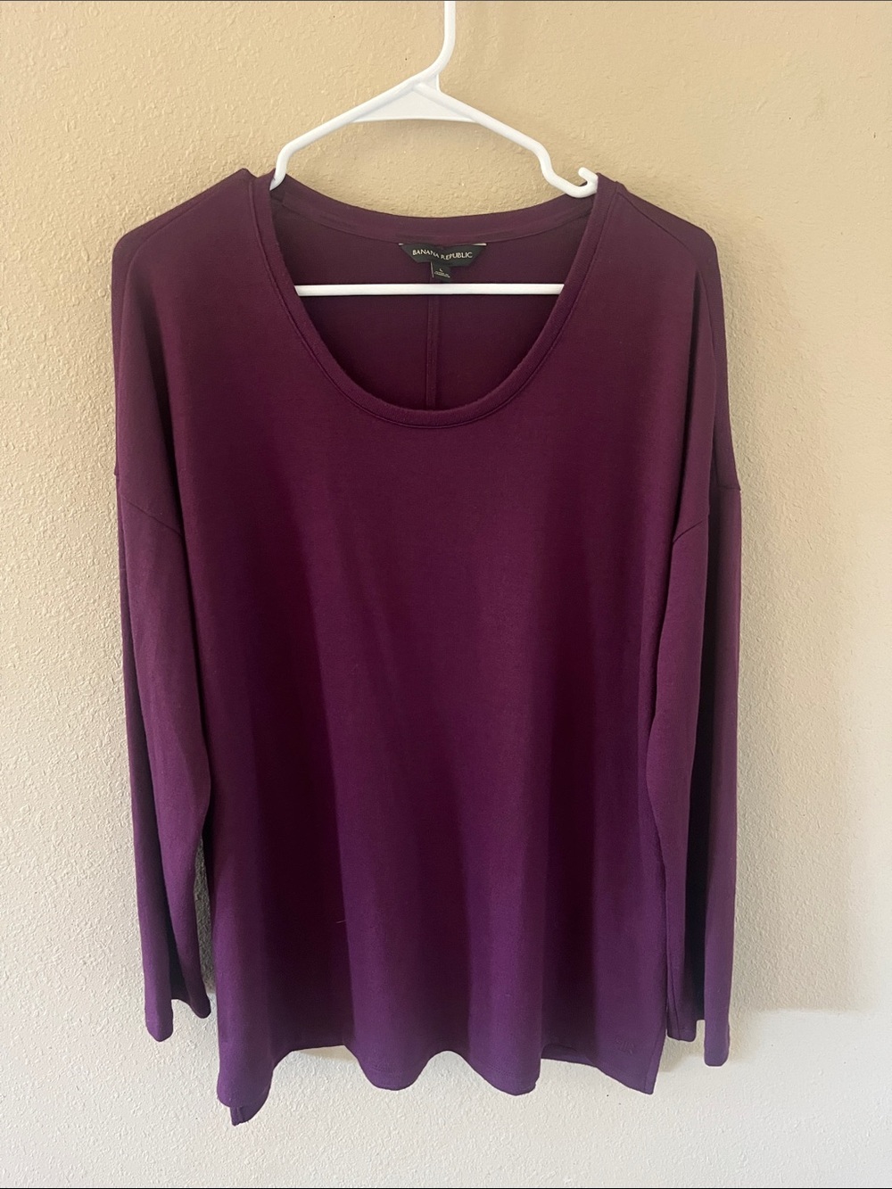 Banana Republic Plum Long Sleeve Scoop Neck Top